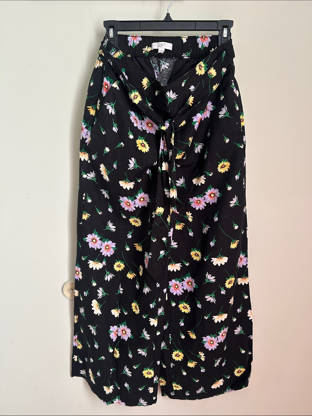 LOFT Black Floral Tie-Waist Wide-Leg Pants